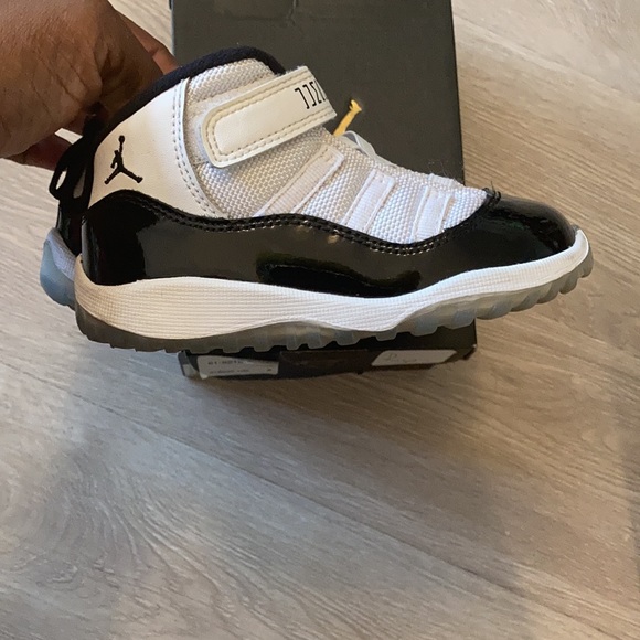 Classic kicks - Picture 3 of 4